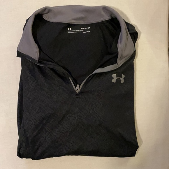 Under Armour. Black pullover. Never worn. - Picture 2 of 2
